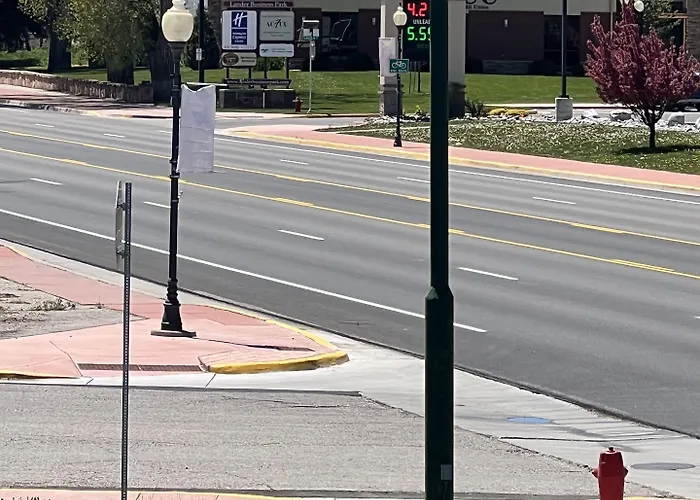 Silver Spur Motel 2*