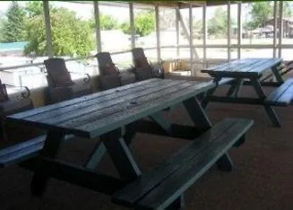 Silver Spur Motel